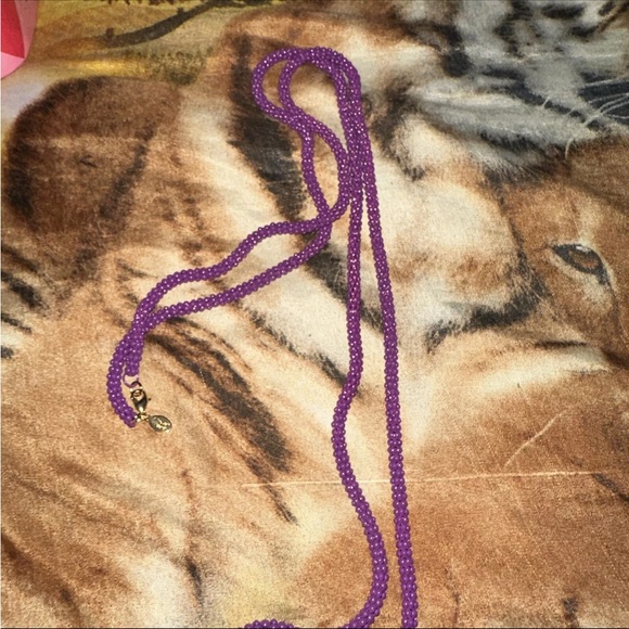 Robert Verdi Beaded Necklace With Pendant - Picture 3 of 6